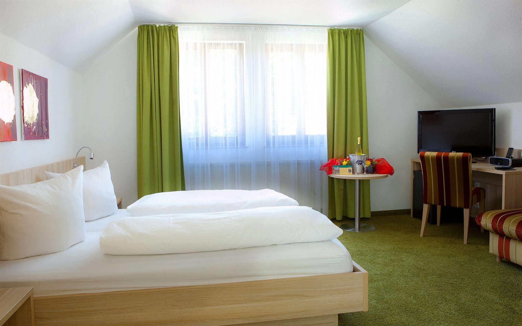 Hotel Gasthof Ochsen Kißlegg Exteriör bild